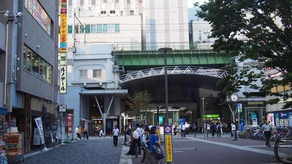 昭和通り口